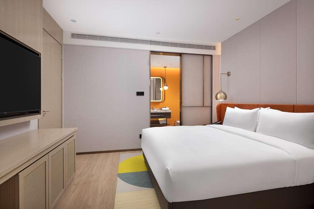 Home2 Suites By Hilton Handan East Railway Station Room photo